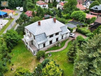 Dom z historią, wykończony w wysokim poczuciu stylu Bystra