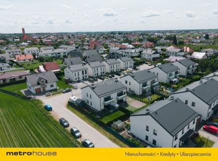 NOWOCZESNY DOM Z OGRODEM 80 m 3 SYPIALNIE