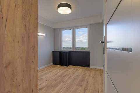 3 pokoje o pow. 48m2, balkon, po remoncie, umeblowane, Widok