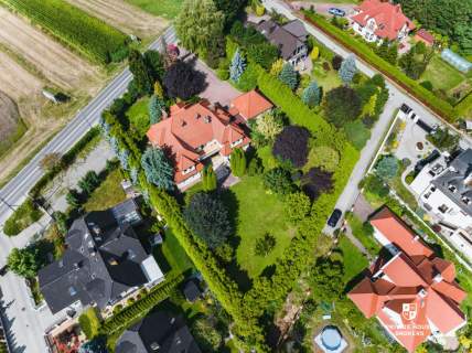 Luksusowa rezydencja 387m na przestronnej działce
