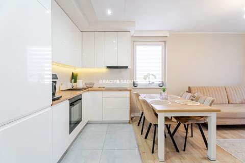 3 pok wysoki standard duży balkon ul. Kantarowicka