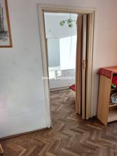 2-pok, ul. Królewska, parking dla mieszkańców