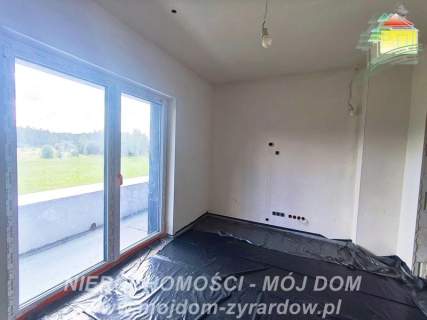 Nowoczesny dom do wykończenia, dobra lokalizacja.