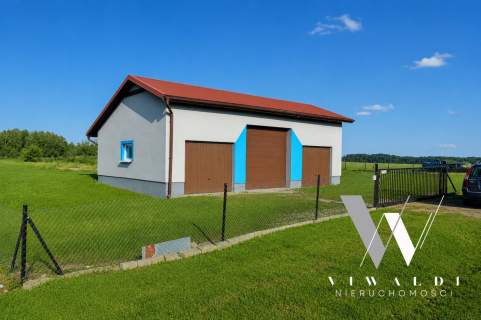 Działka ze stawem i garażami   Mazury 