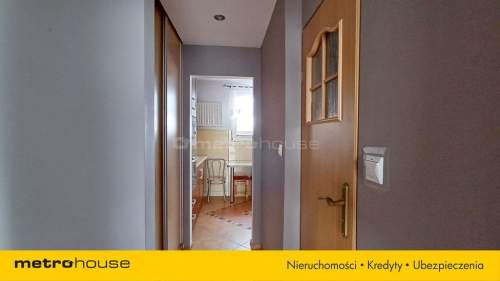 Na sprzedaż 3 pokoje, balkon i piwnica - Debrzno.