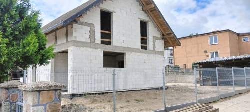 Dom w Luzinie ze wszystkimi przyłączami 