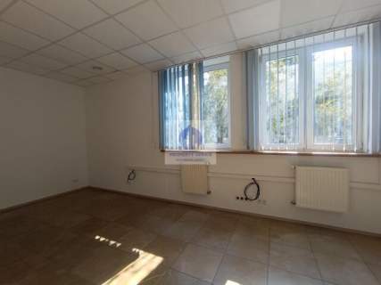 Bielany magazyn 1500 m2 na wynajem