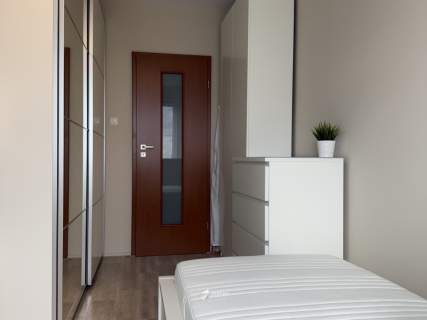 PIĄTKOWSKA 3POK USTAWNE ŁADNE BALKON WINDA CISZA