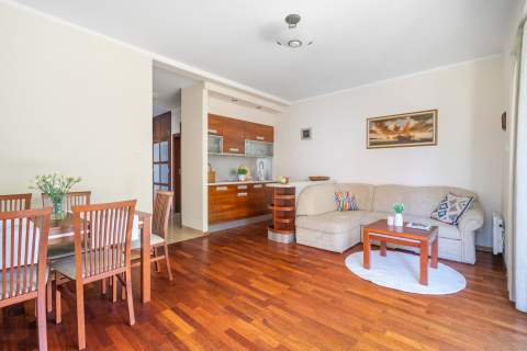 Apartament z dużym tarasem nad Zalewem Zegrzyńskim