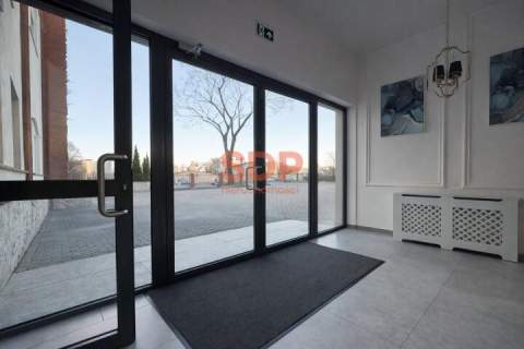 Nowoczesny lokal usługowo-handlowy 260 m2 winda parking