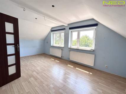 Dom z dużą działką w spokojnej okolicy
