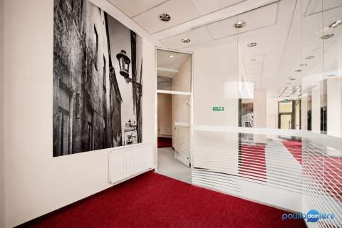 Lokal 165 M W centrum Radomia Żeromskiego 23 PARTER, WITRYNY,...