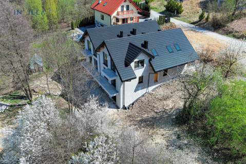 251 m 5 sypialni garaż 2-stanowiskowy Zielonki