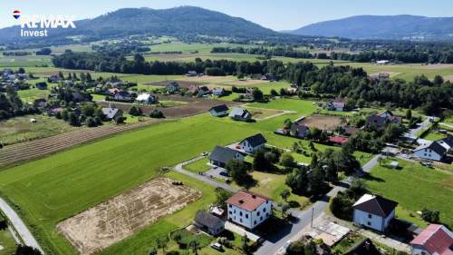 Widok na góry, Spokojna okolica