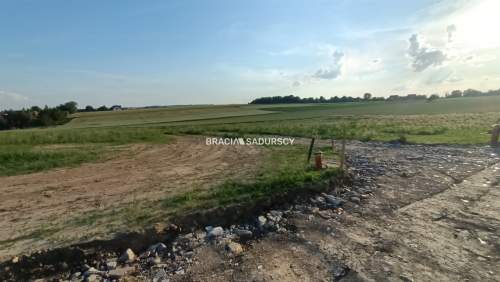 Działka 25 ara, gm. Iwanowice- Sieciechowice