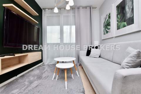 Atrakcyjny apartament na wynajem SkyRes 10 p.