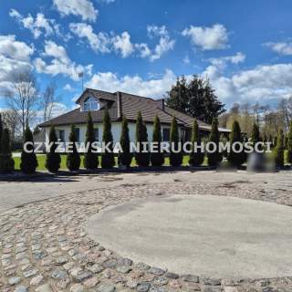 DOM JEDNORODZINNY WRAZ Z DUŻYM GARAŻEM W PAKIECIE