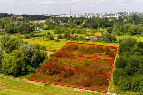 Działka budowlana 14 arów z bezterminową WZ