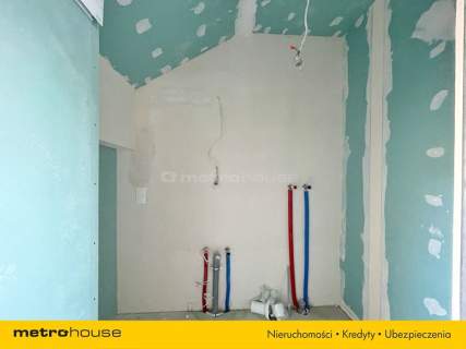 Nowe dwupoziomowe mieszkanie z balkonem.