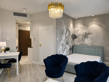 Studio Premium Bliska Wola Tower Widok na Warszawę