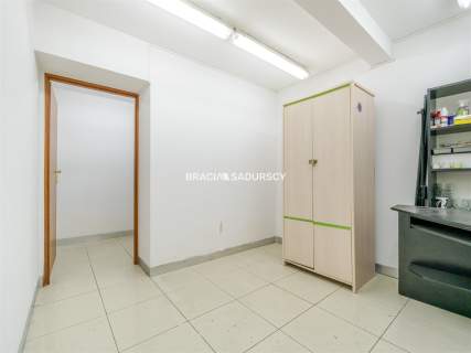 lokal 76m2, Kremerowska przy Karmelickiej