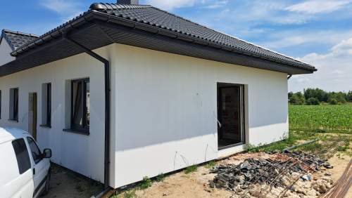 Dom parterowy o pow. 95.91m2, działka 459m2, Piotrów
