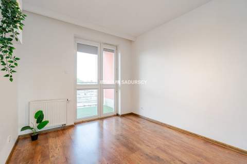 3-pok/blisko tramwaj/garaż/kom.lok/2 balkony/Rucza