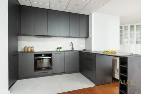 Nowy urządzony apartament 100m2 -widok -duża logia