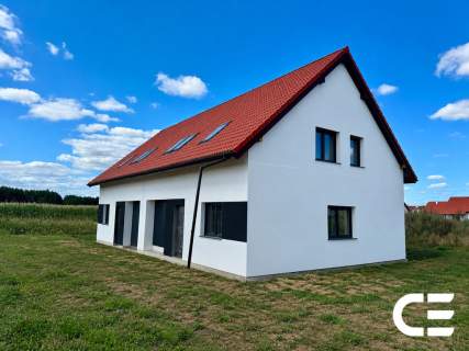 Dobroszyce 121 m garaż ogród ok. 500 m
