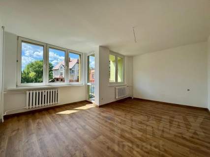 2 pokoje po remoncie 1 piętro Balkon