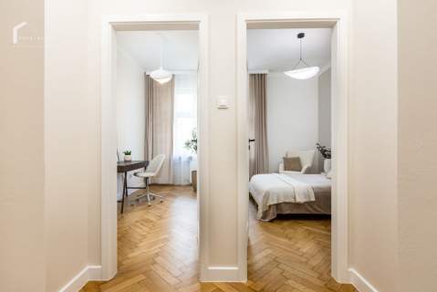 75 mkw po remoncie 3 pokoje z balkonem I piętro