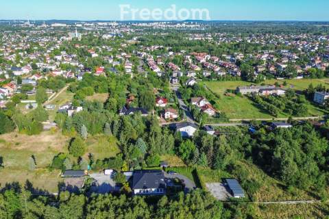 Słoneczna działka 996 m z mediami Stradom