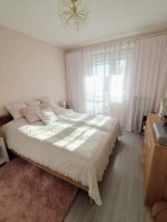 Mieszkanie o powierzchni 72,53m2, dwa balkony, II piętro, um