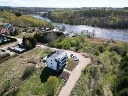Ostatni apartament nad jeziorem z ogródkiem