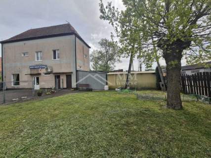 Budynek mieszkalno-usługowy z potencjałem .