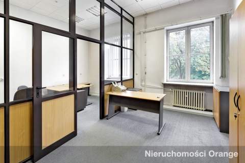 Nieruchomość na placówkę zdrowia lub biura