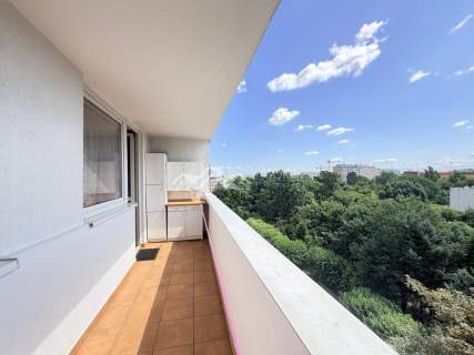 Naprzeciw Sky Tower/balkon/pokoje od podwórza