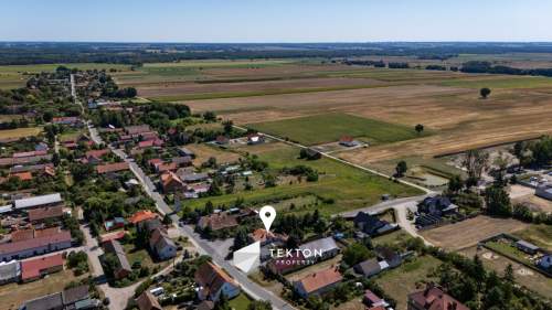 DOM Z OGRODEM 219,8 m 5 POKOI 2 ŁAZIENKI