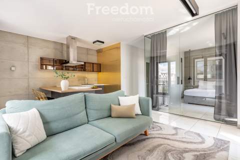 Apartament z widokiem na Ratusz i dwoma balkonami