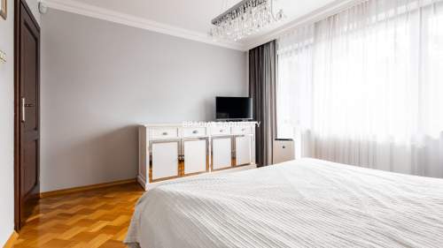 Zadbany dom wolnostojący ul. Wybickiego.