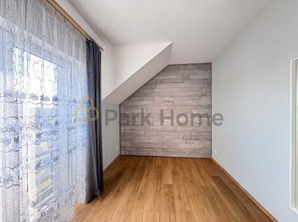 Skrajny szereg ogród 82 m2 fotowoltaika