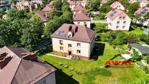 Klimatyczne mieszkanie z oddzielną kuchnią w Helu