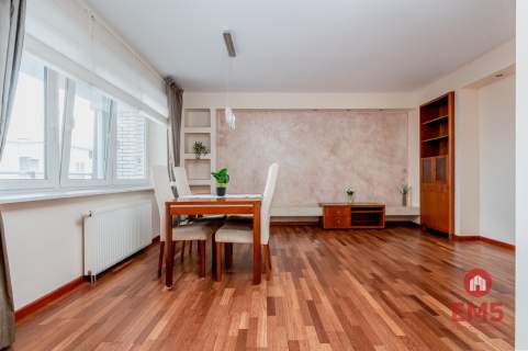 Duże przestronne mieszkanie. Bacieczki