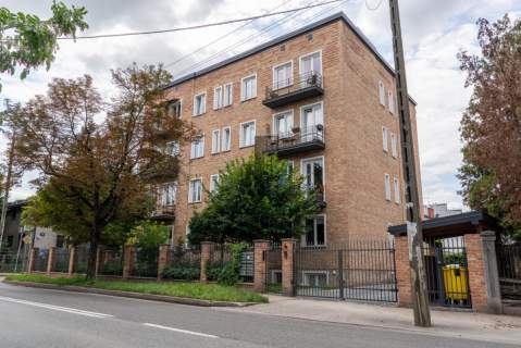 3,4m wysokości gotowe do wejścia Parking