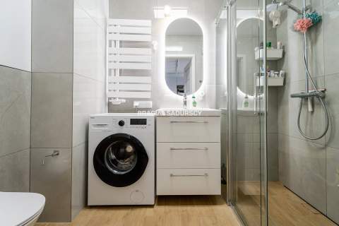 2 pokoje balkon tramwaj centrum miasta