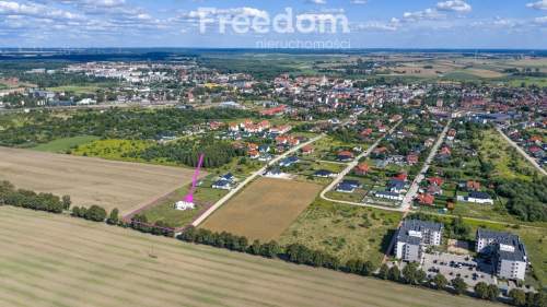 Działka 3461 m z rozpoczętą budową