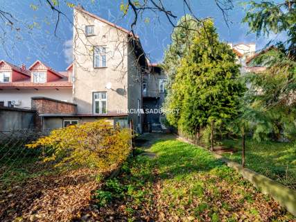 Kamienica w centrum Bochnii z ogrodem i parkingiem