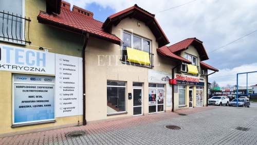 Dwupoziomowy lokal komercyjny 100m2 z parkingiem