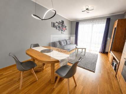 pokoje ok. 78 m2 2 łazienki 2 balkony garaż pierszy najem