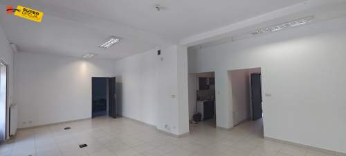Lokal handlowo - usługowy z parkingiem Bieżanów